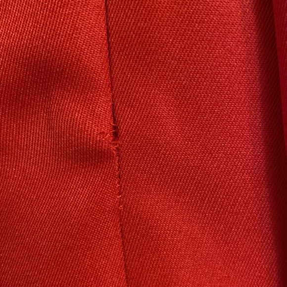 Cute lil red mini dress for your upcoming holiday party!!🎉 - Picture 4 of 5